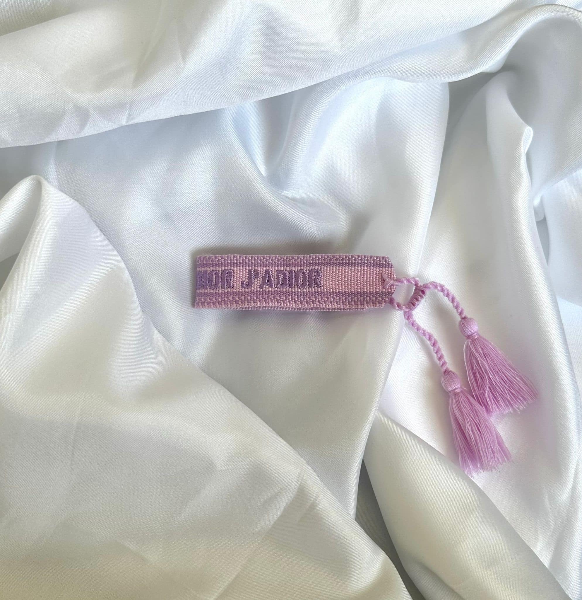 bad007ec-795e-4931-a288-ccc056fd68bb